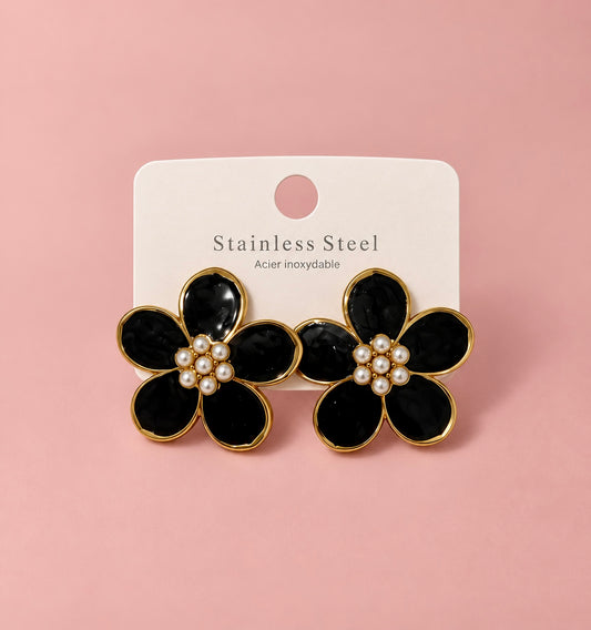 🌸 Boucles d’oreilles Fleurs Noires & Perles