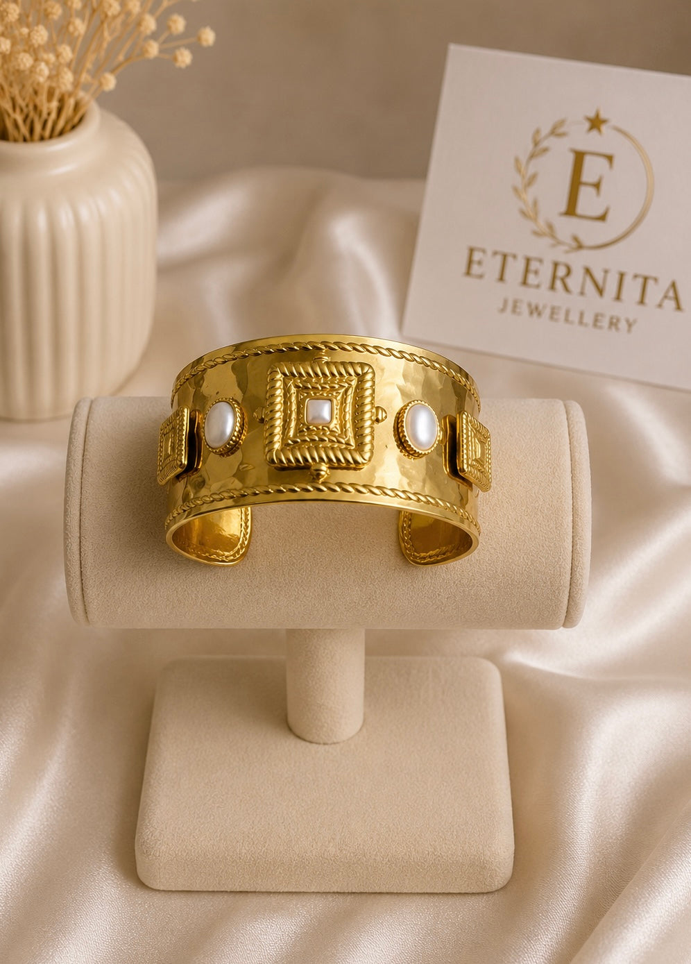 Bracelet Manchette Élégance Dorée